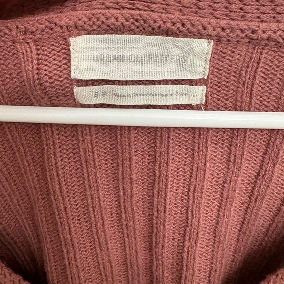 Urban Outfitters | cropped cardigan - Picture 3 of 5